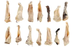 FLAMINGO NATURE SNACK jahňacie uši so srsťou - prírodný pamlsok pre psa 200g 1