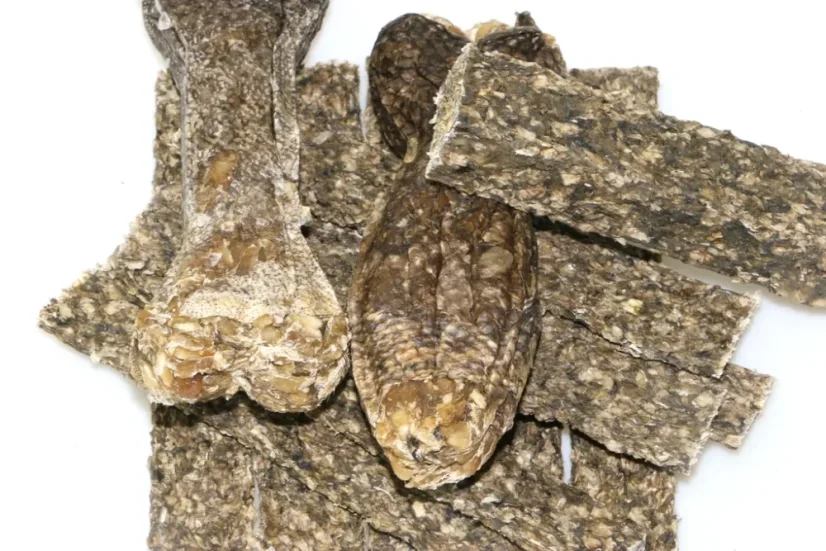 Marp Treats Holistic Fish kosť z tresčej kože je prírodný pamlsok pre psa na dlhé žuvanie a čistenie zubov 2