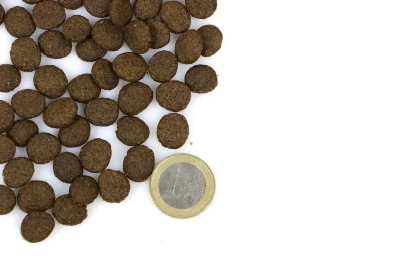 Marp Holistic Salmon lososové granule bez obilnín pre dospelých psov a šteňatá všetkých plemien 2kg 2