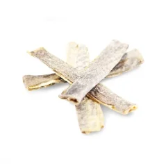 FISH4DOGS Dentálne pamlsky - ryba prúžky 100g 1