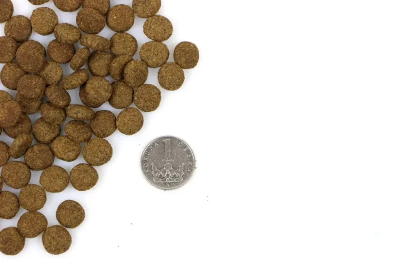 Marp Holistic CAT Sterilised pre kastrované a staršie mačky 0.5kg 1