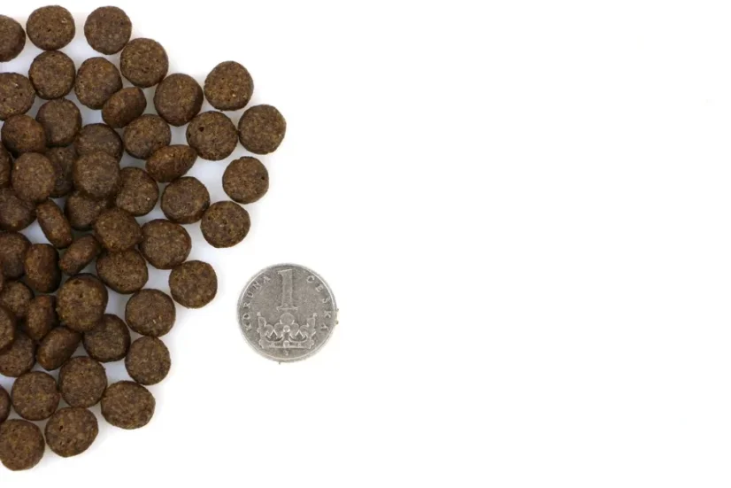 Marp Holistic CAT Turkey morčacie granule bez obilnín pre mačky a mačiatka vzorka 70g 1